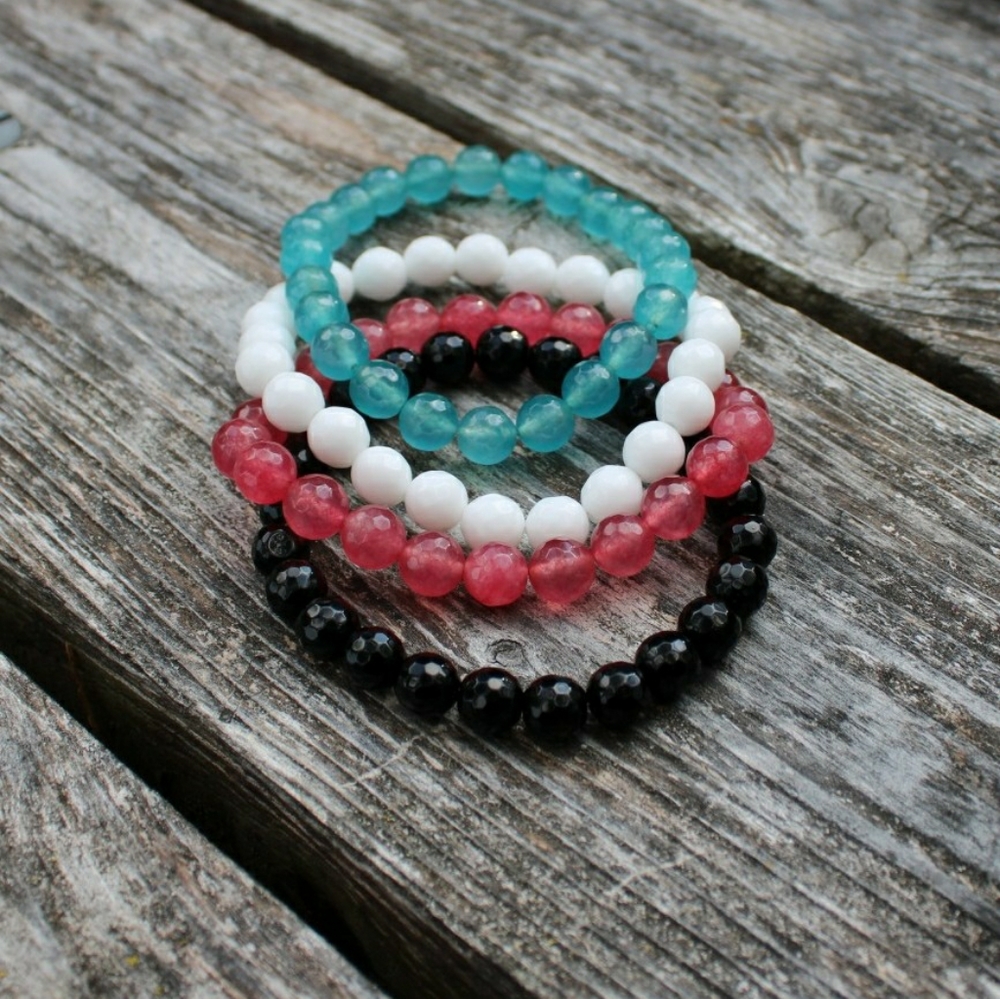 Jade/Onyx stack bracelets - Picture 7 of 10